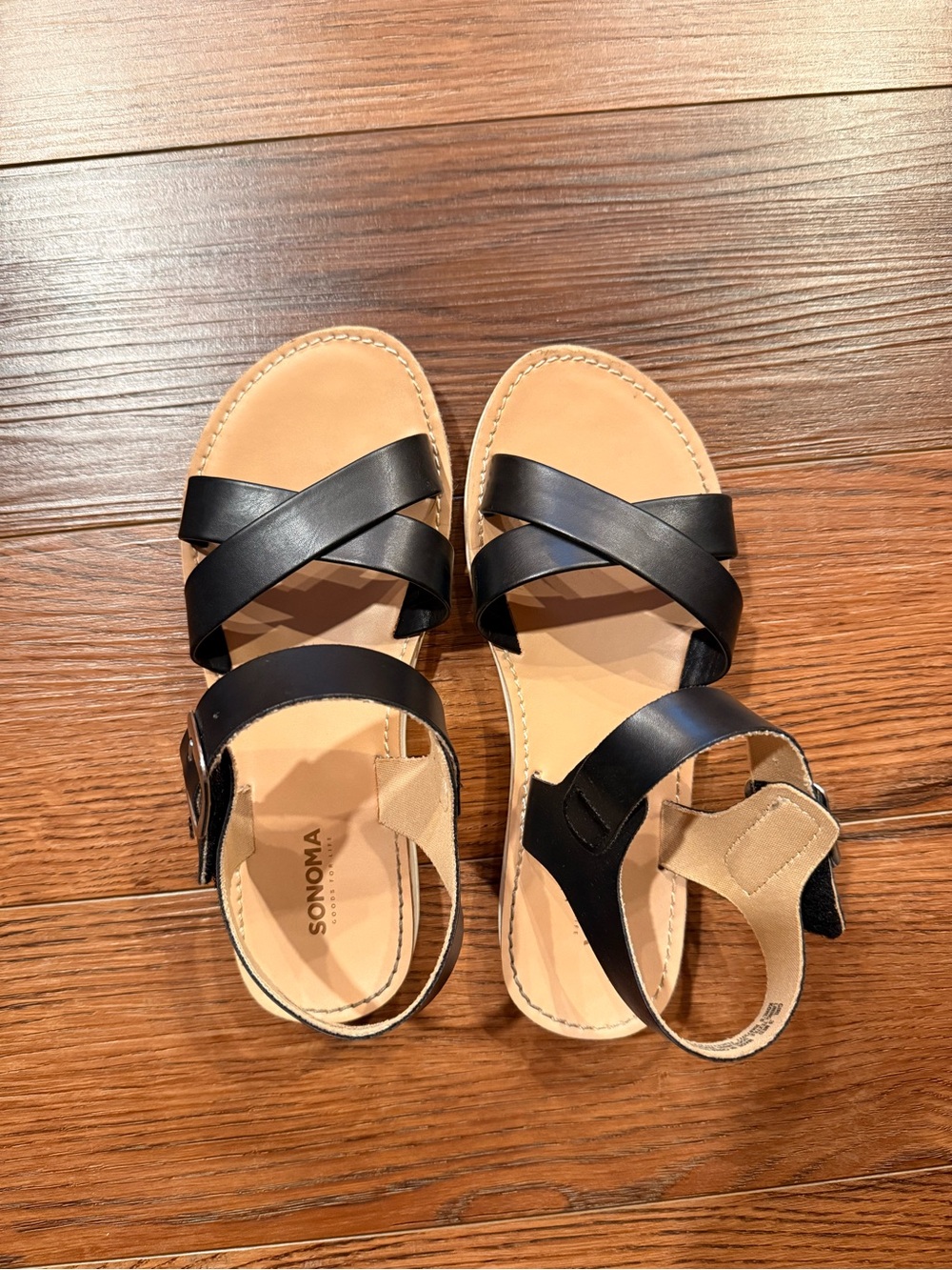 Sonoma Black and Tan Cross-Strap Sandals